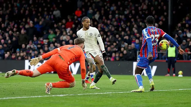 Was Chelsea’s penalty at Crystal Palace a VAR error?